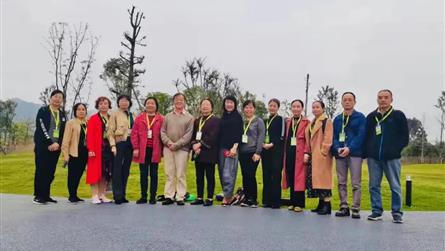 浓情暖人心 || 成都七中实验学校工会组织退休教职...