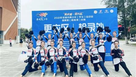 健儿呈英豪 双双获奖归