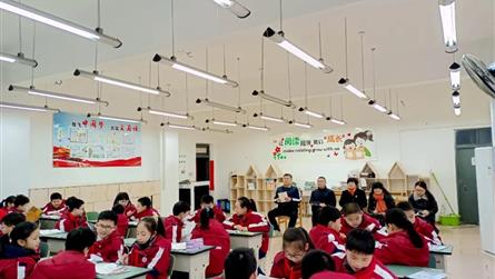 聚焦课堂抓“双减”，从“开学第一课”入手