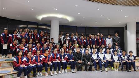 校园安全伴我行——成都冠城实验学校（原成都七中实验...