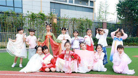 桂盈中天 家园婵娟 || 蓝外开启花式“庆国庆·迎...