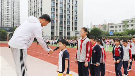防震减灾进校园 安全教育护成长 || 成都蓝港外国...