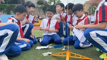 太意外了，没想到科技节可以这么玩 || 冠城七中第...