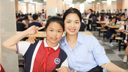 “食”光有你 “味”爱而来 || 成都蓝港外国语学...